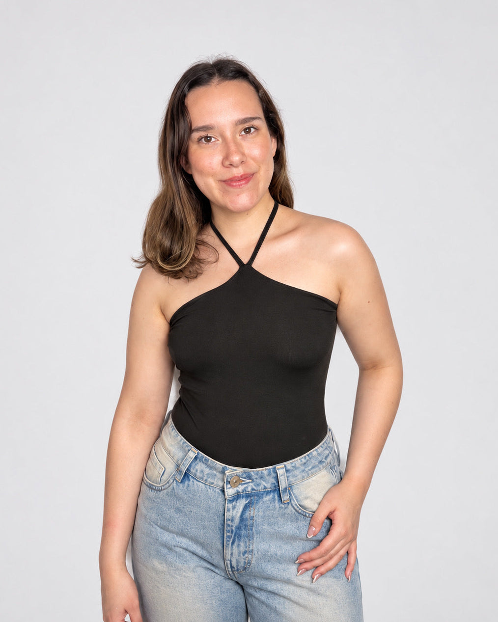 Body halter para mujer de suplex stretch color negro – tiras cruzadas en el cuello y fit ceñido All Fit