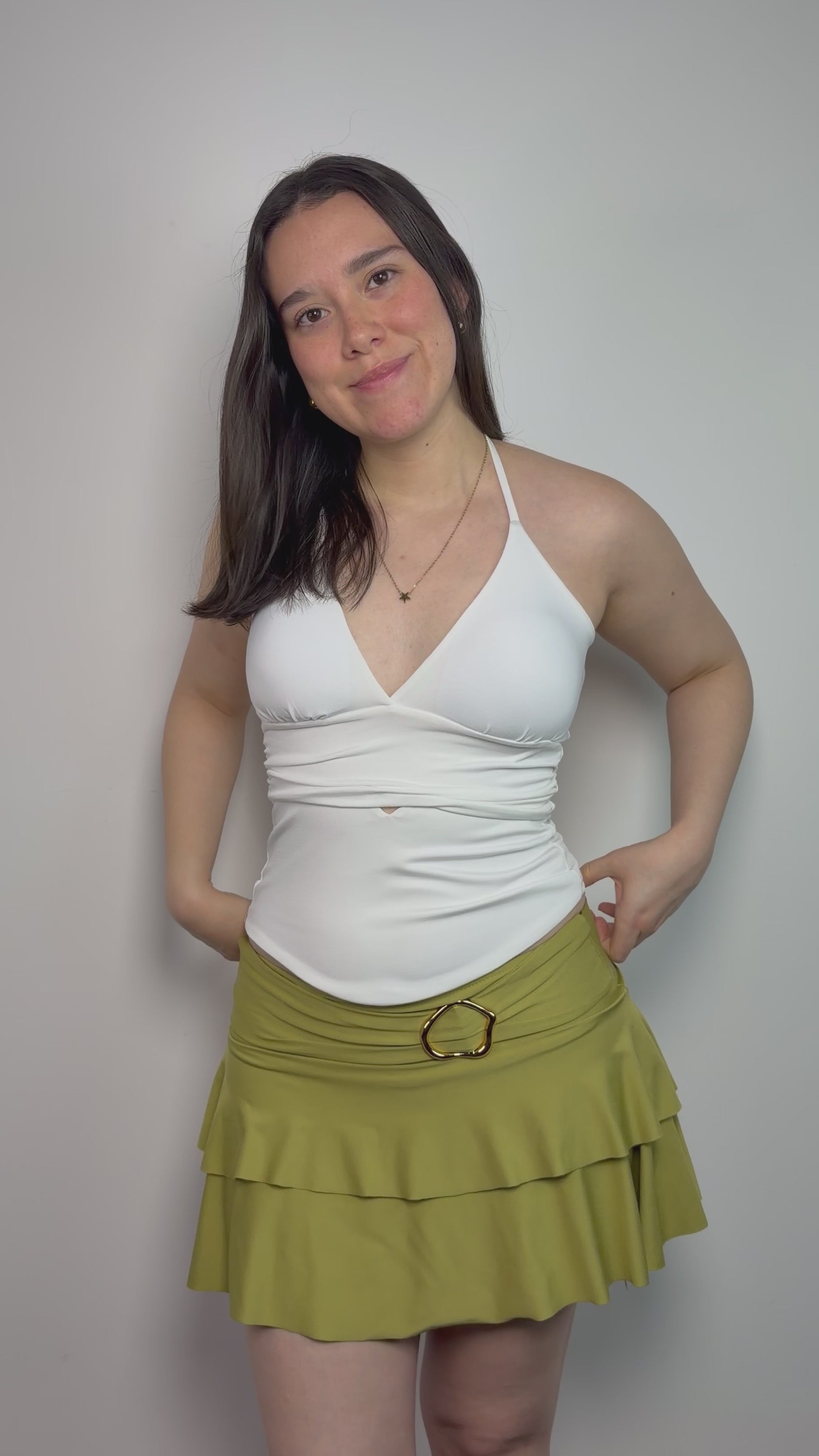 Top para mujer de suplex color blanco – modelo Venus sin mangas y con cuello en V